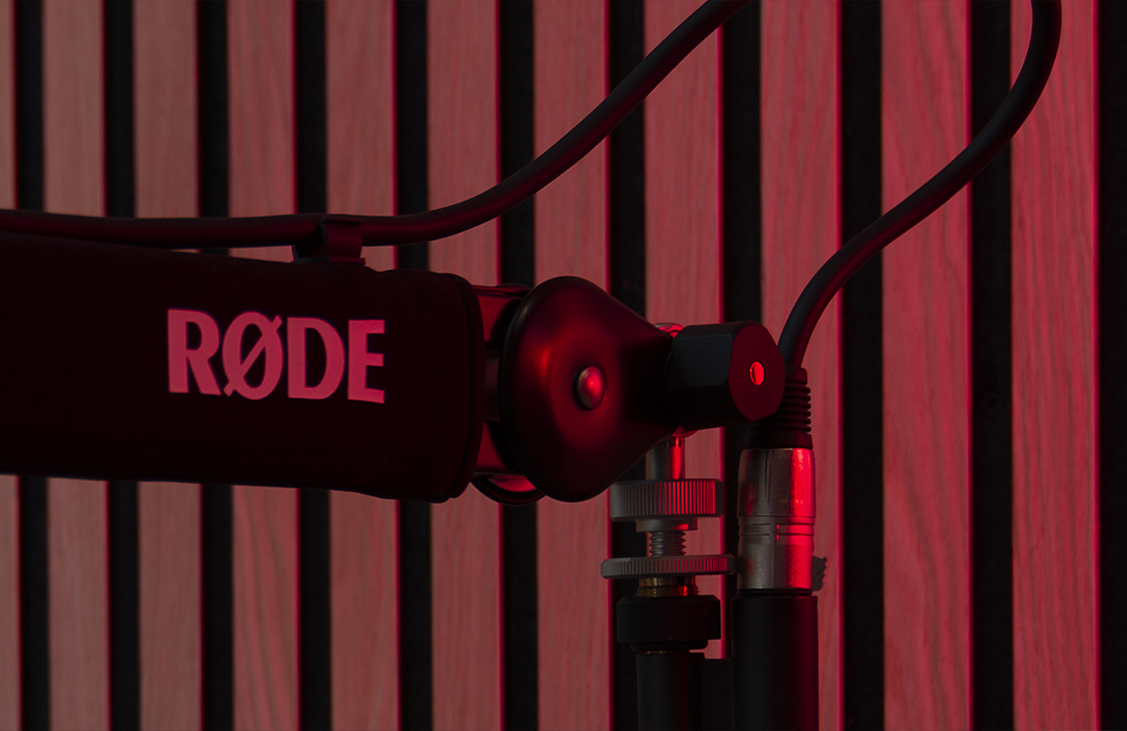 04 audio production studio - T&T